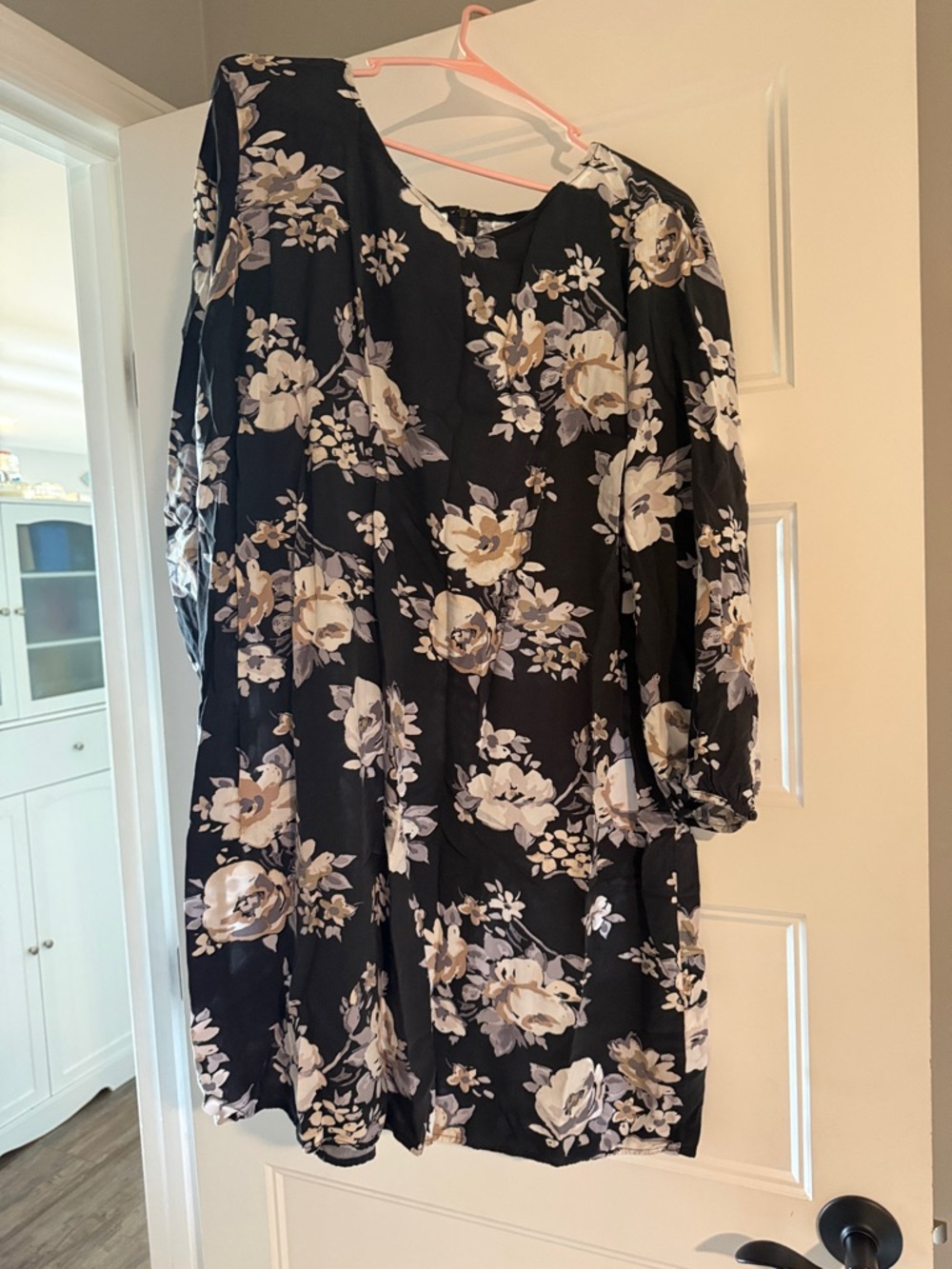 Old Navy Black Floral Long-Sleeve Shift Dress